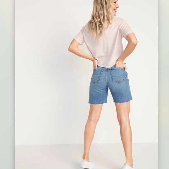 Old Navy Extra High Waisted Straight Button Fly Cut-Off Ripped Jean Shorts - Picture 2 of 10